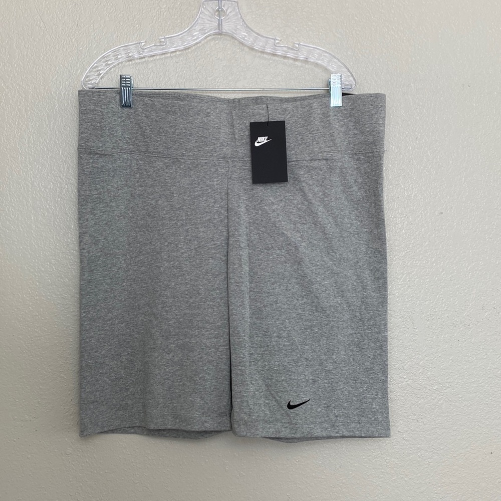 Nike Women’s Tight Fit Plus Size Shorts 2X